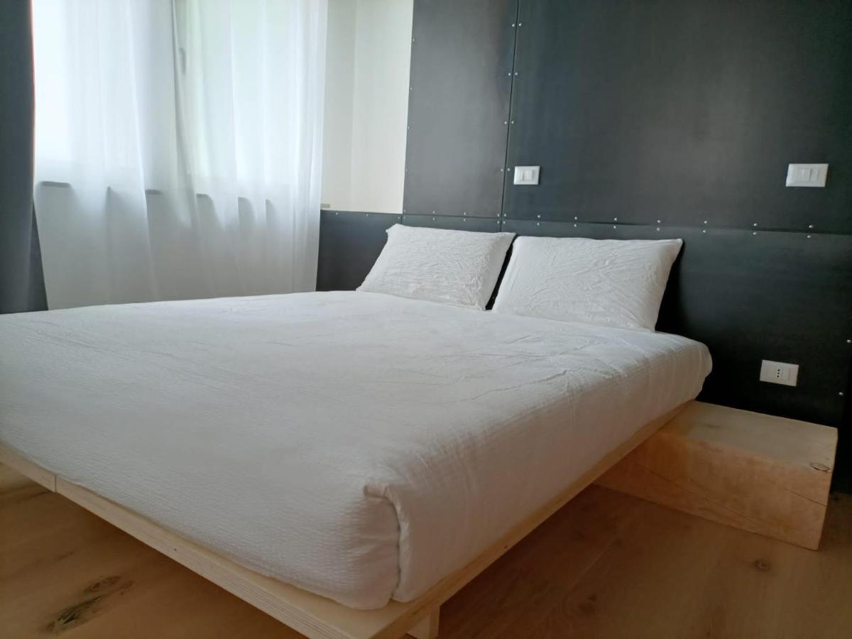 Le Meridiane City Rooms In Trento Eksteriør bilde
