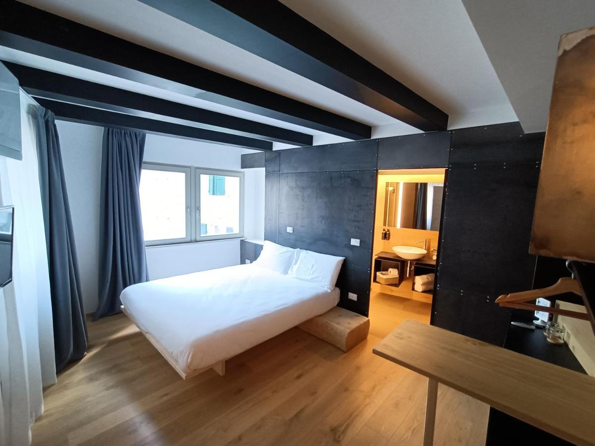 Le Meridiane City Rooms In Trento Eksteriør bilde