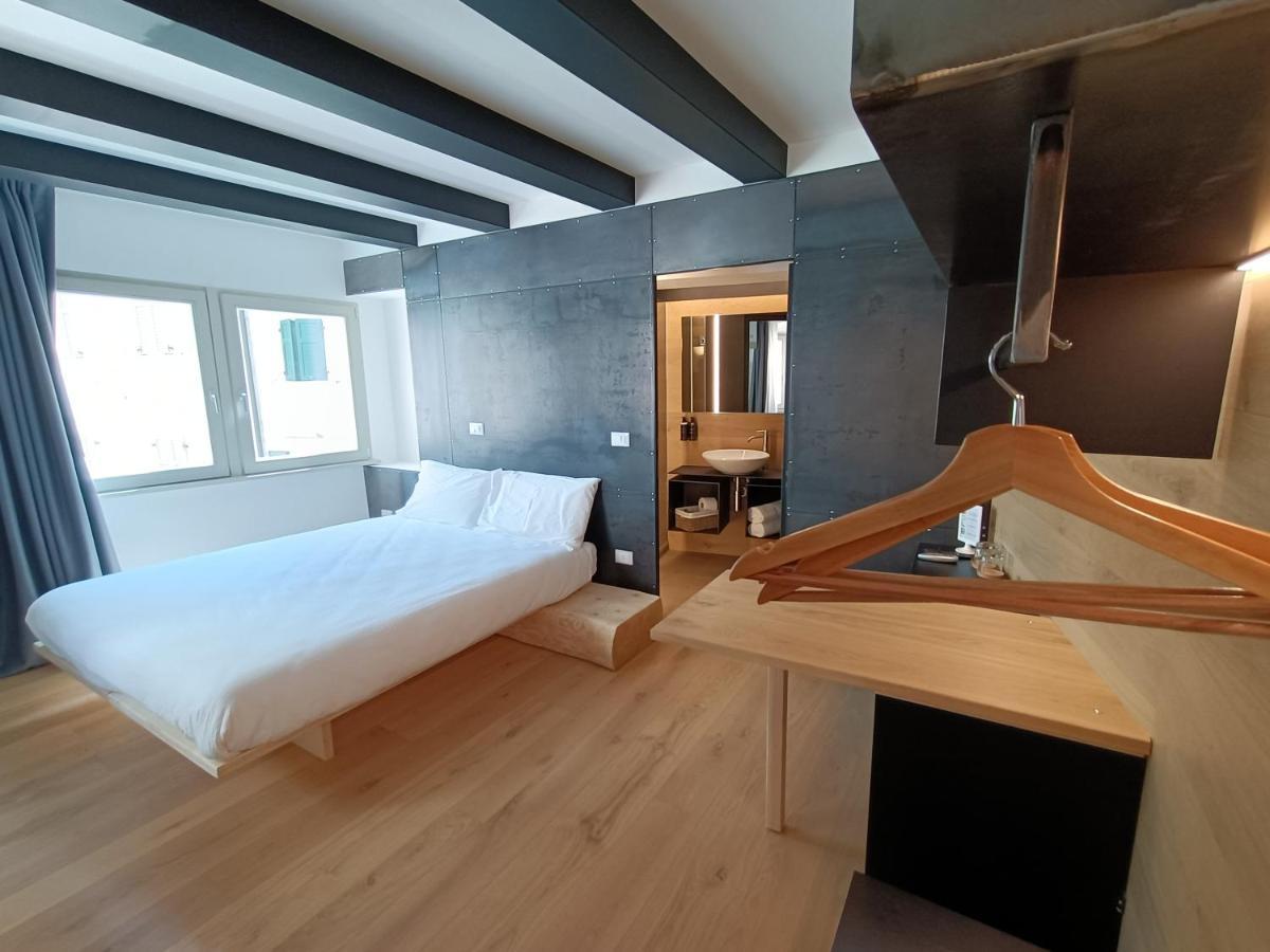 Le Meridiane City Rooms In Trento Eksteriør bilde