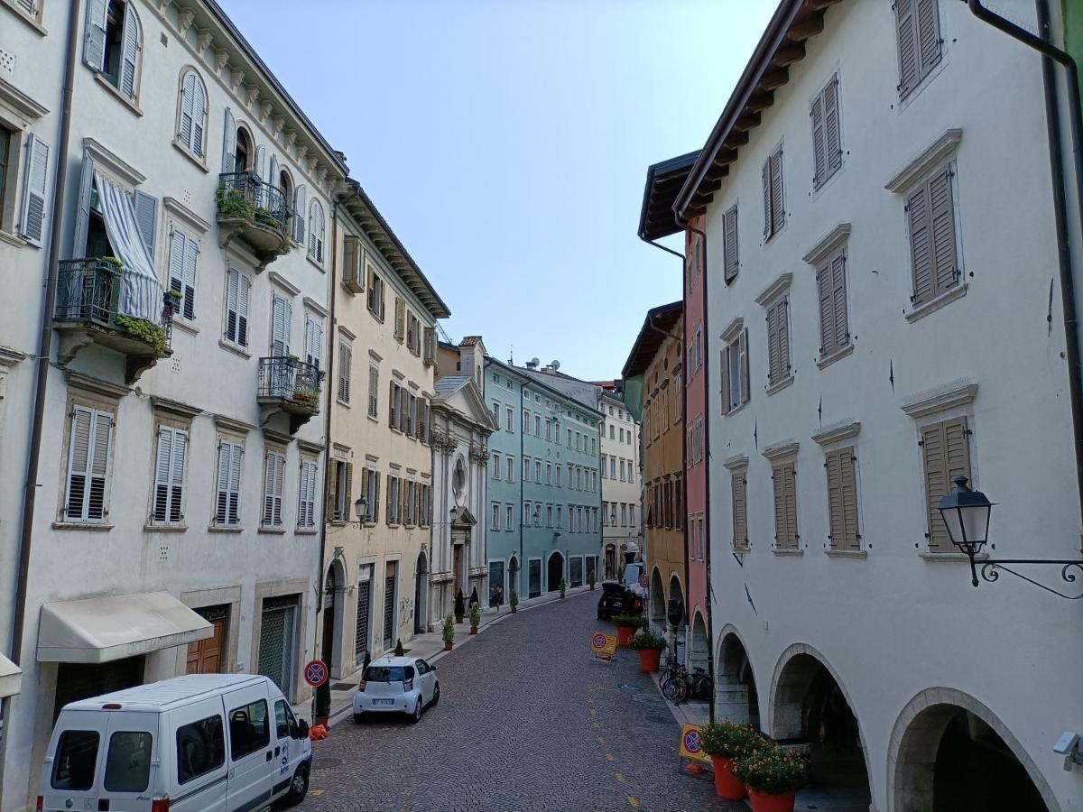 Le Meridiane City Rooms In Trento Eksteriør bilde